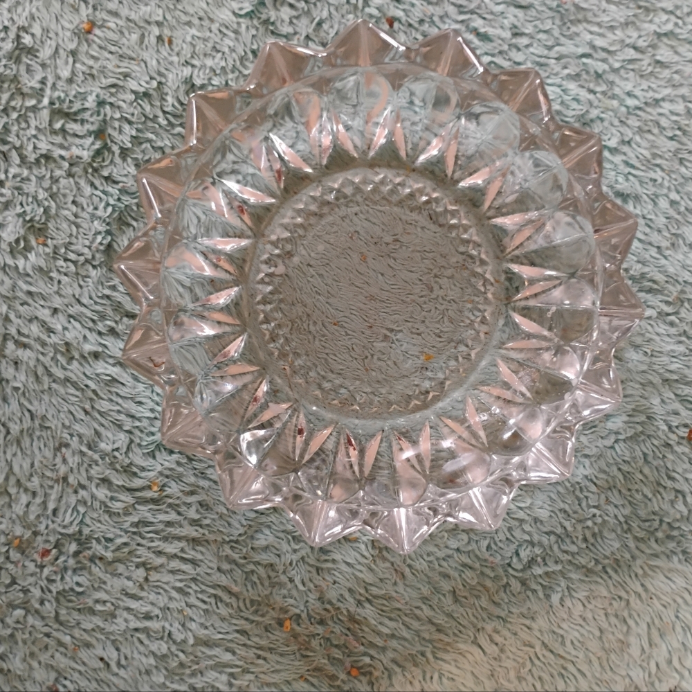 Elegant Clear Glass Cigar Ashtray